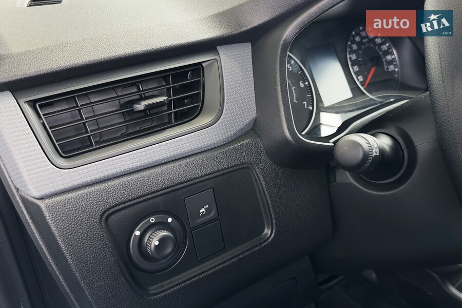 Renault Express Van - фото 9