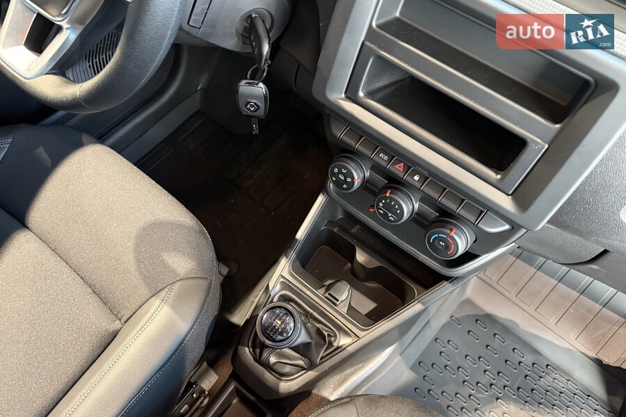 Renault Express Van - фото 20