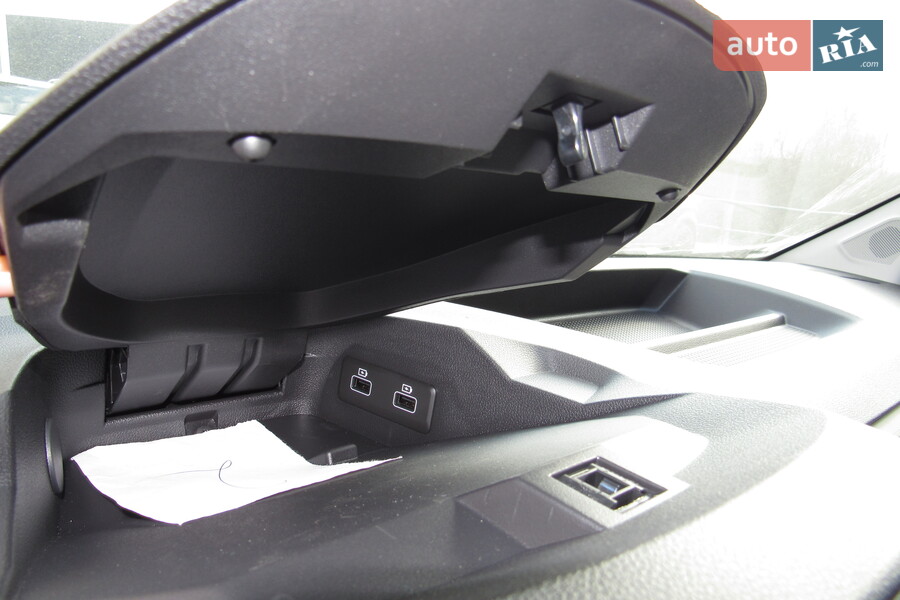 Renault Express Van - фото 17