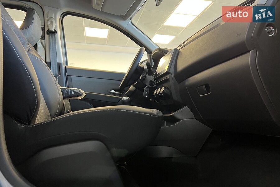 Renault Express - фото 22