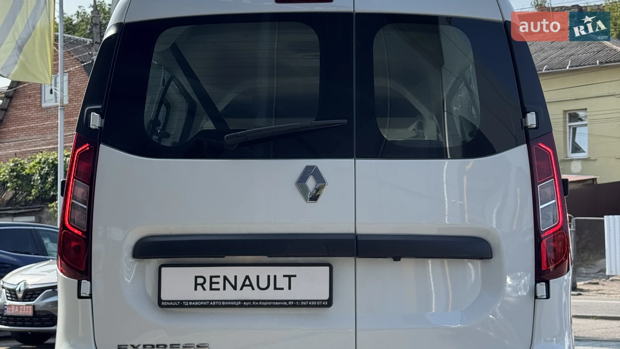 Renault-9