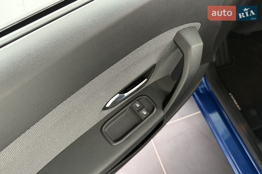 Renault Express - фото 20