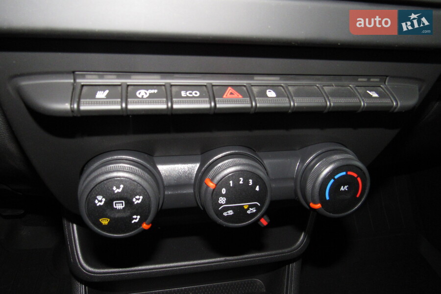 Renault Express - фото 10