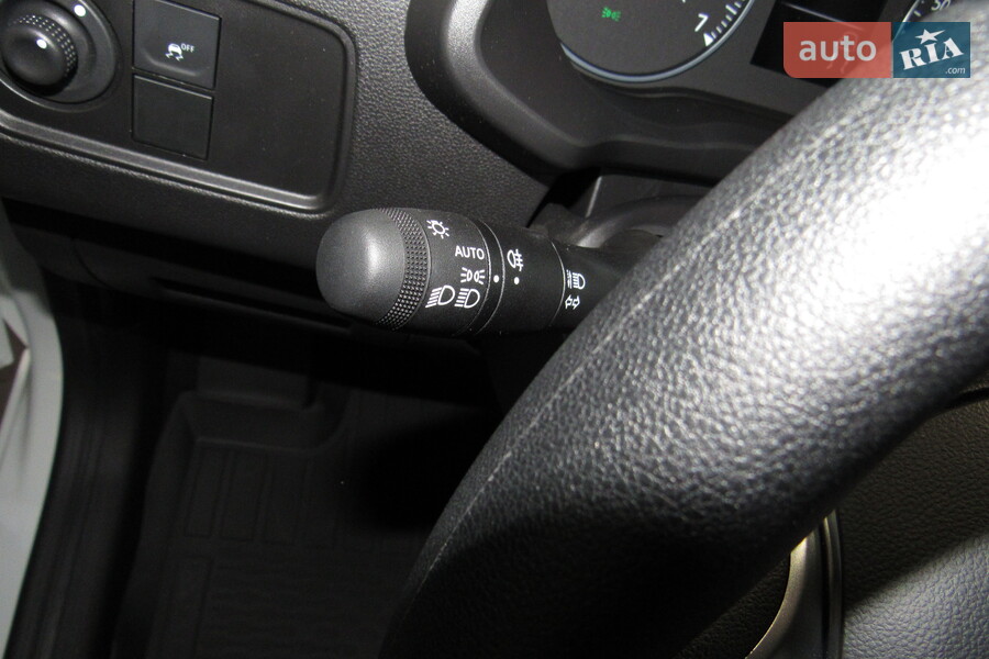 Renault Express - фото 13