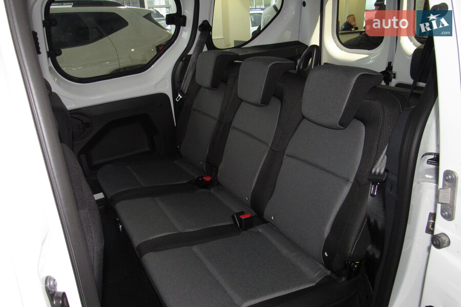 Renault Express - фото 15