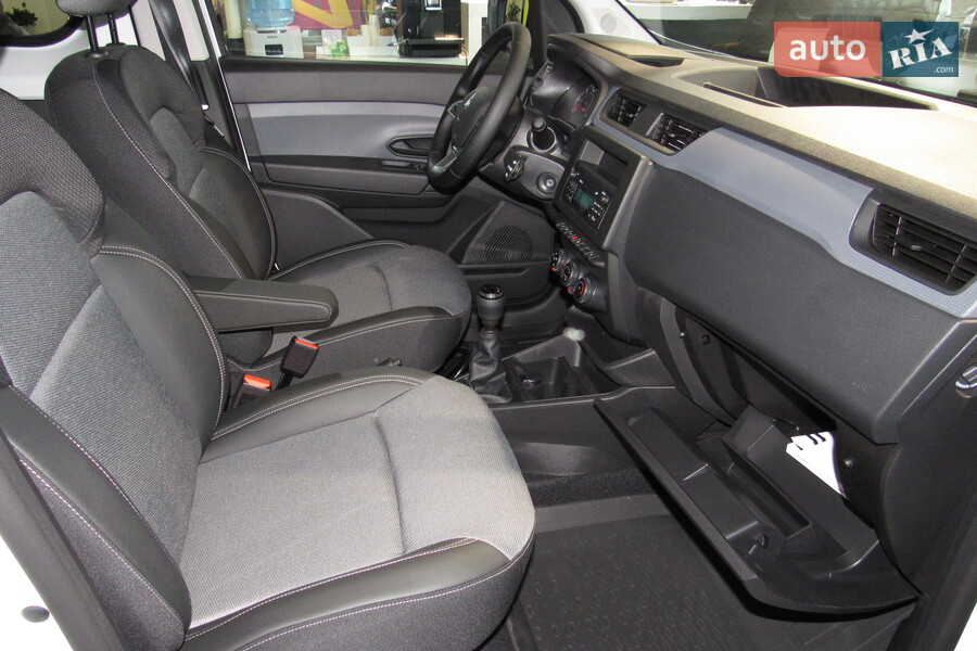 Renault Express - фото 18