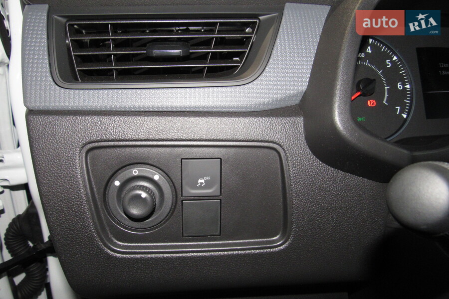 Renault Express - фото 22