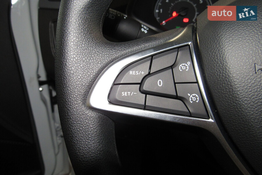 Renault Express - фото 25