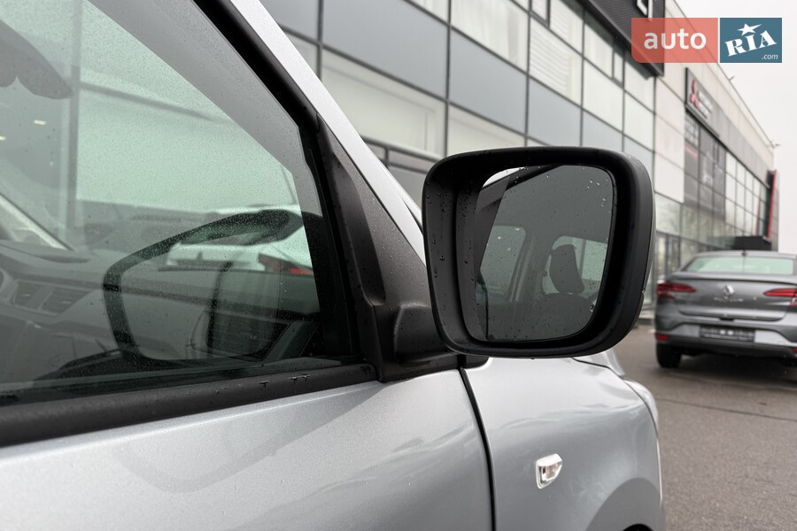 Renault Express - фото 8