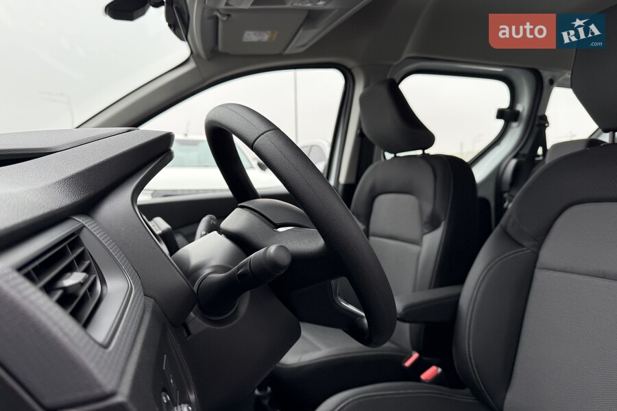 Renault Express - фото 15