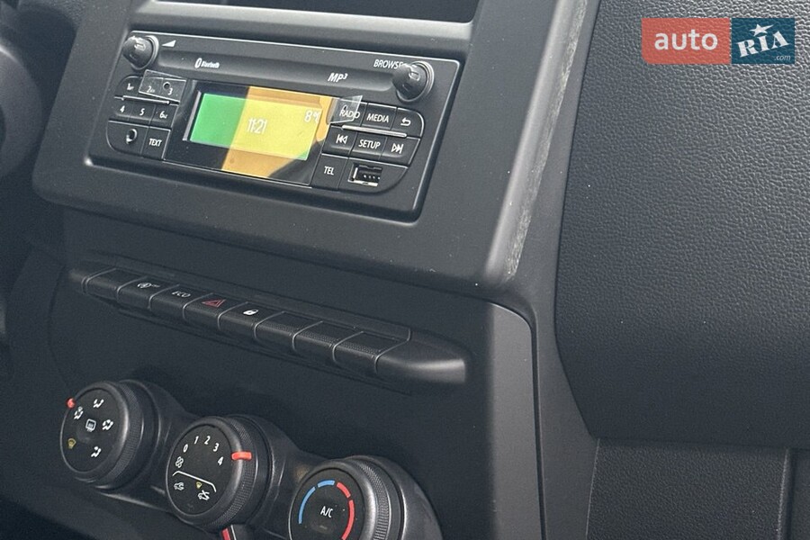 Renault Express - фото 17