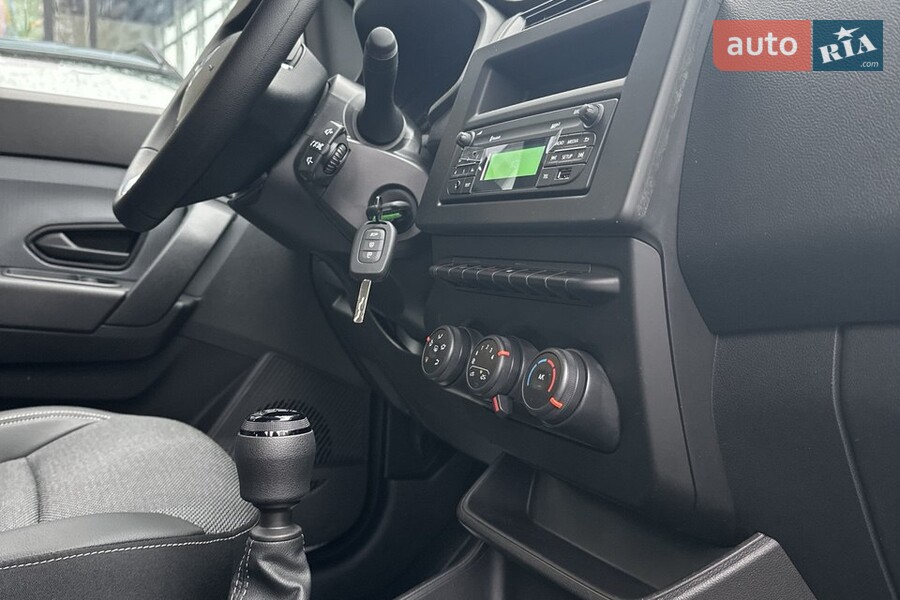 Renault Express - фото 14