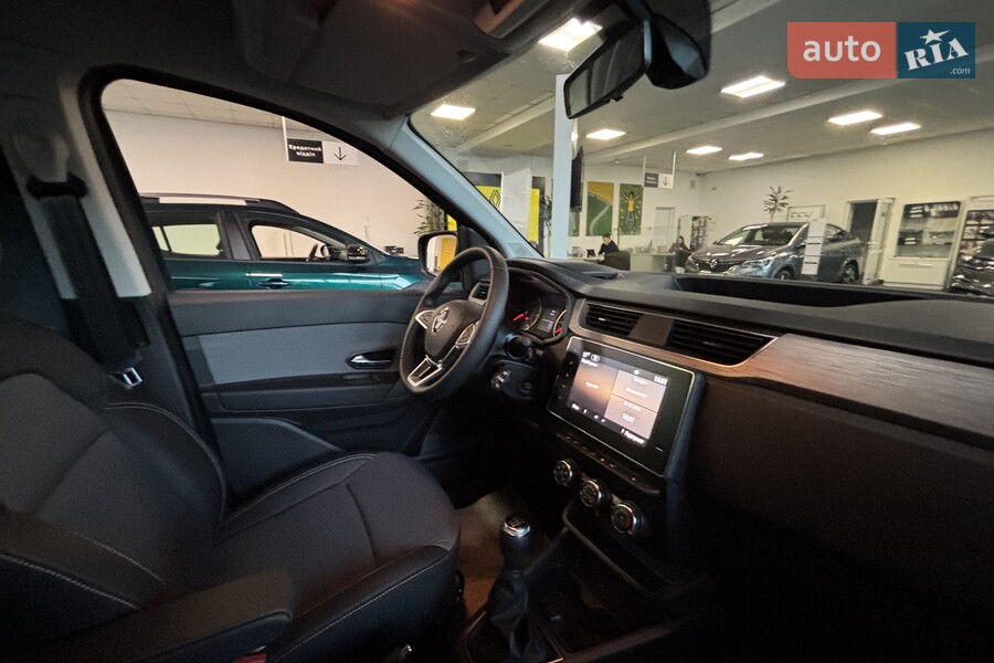 Renault Express - фото 12