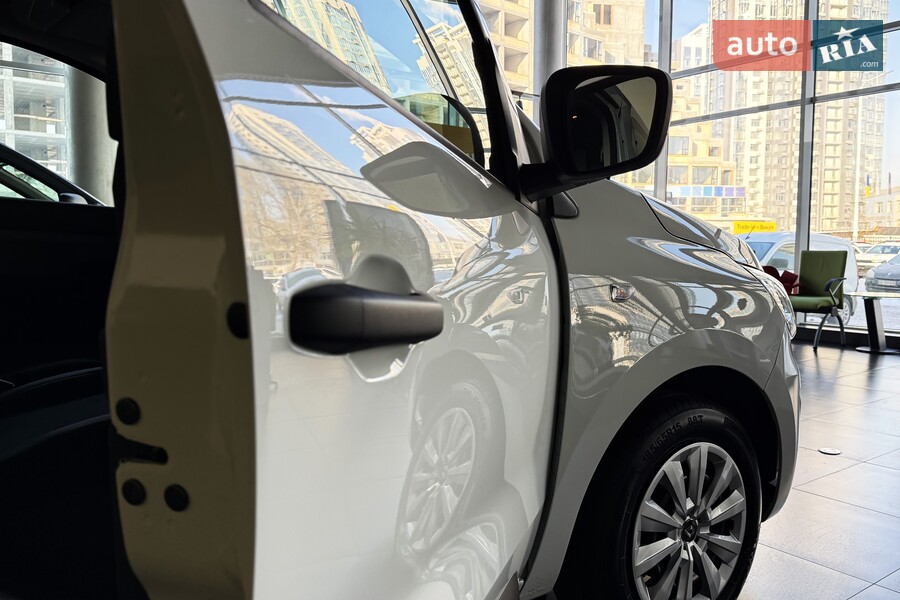 Renault Express - фото 13