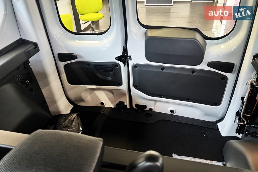 Renault Express - фото 10