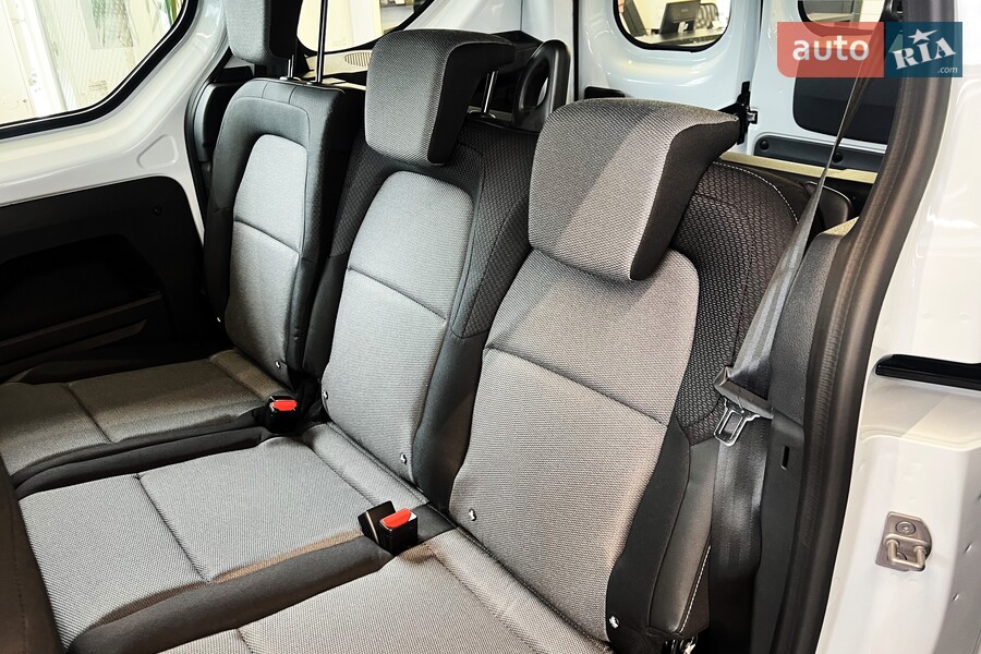 Renault Express - фото 11