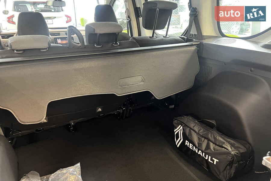 Renault Express - фото 13