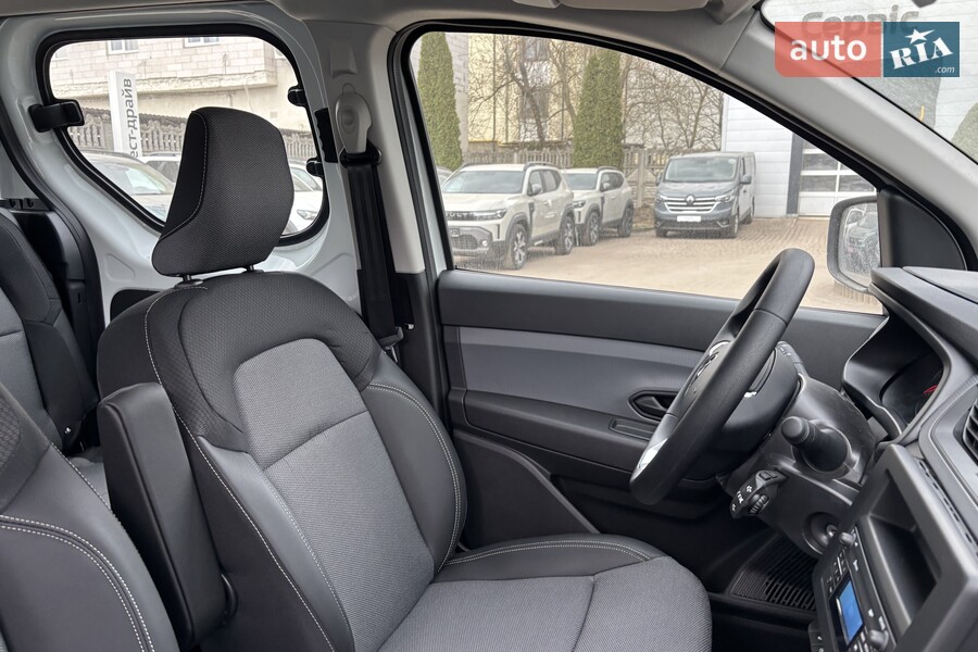 Renault Express - фото 15