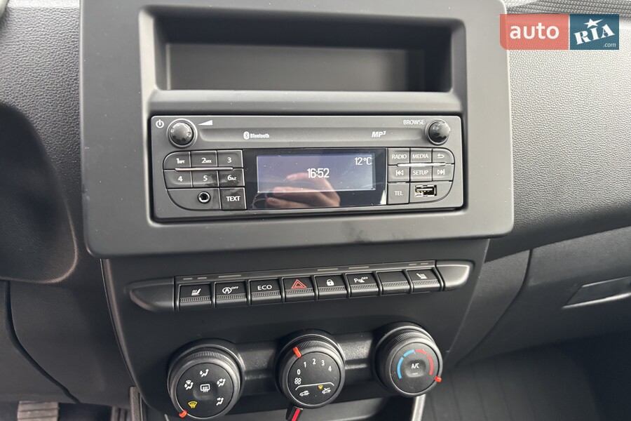 Renault Express - фото 19