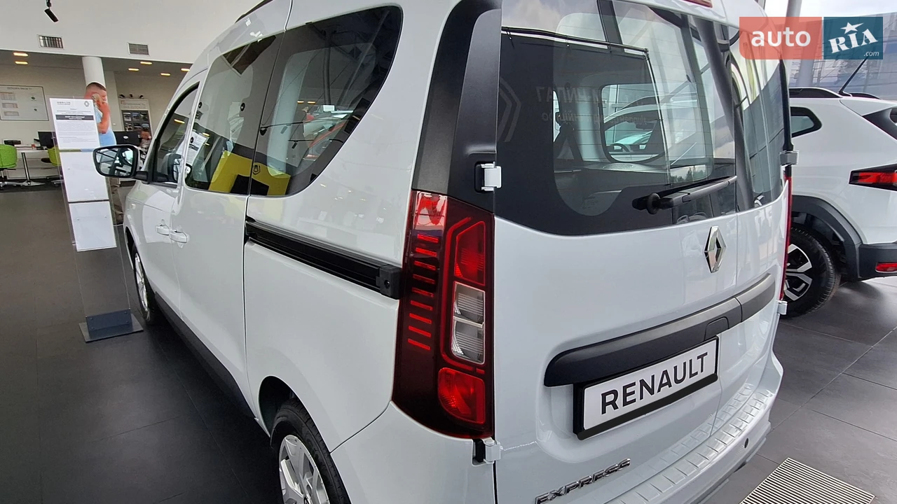Renault-19