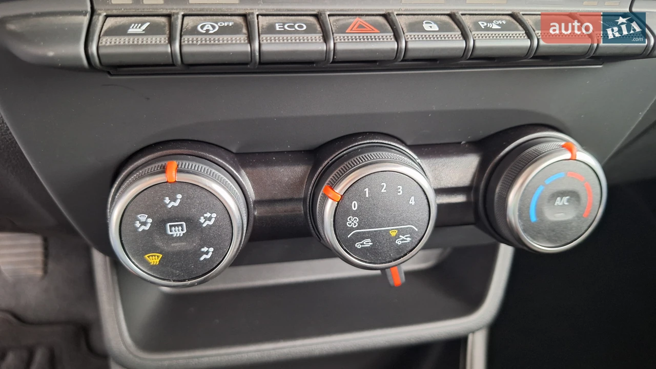 Renault-47