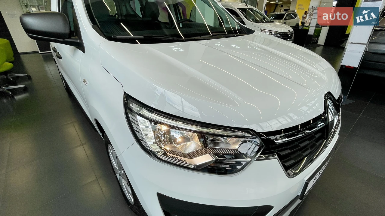 Renault-9