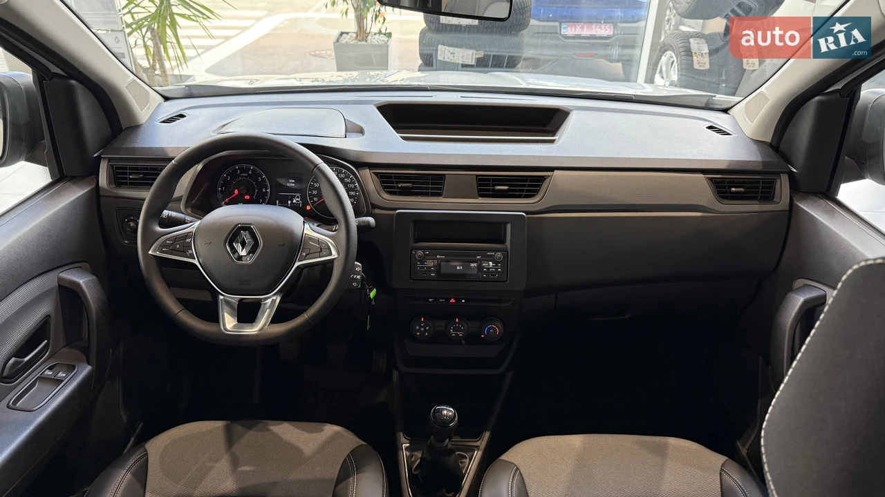Renault-36