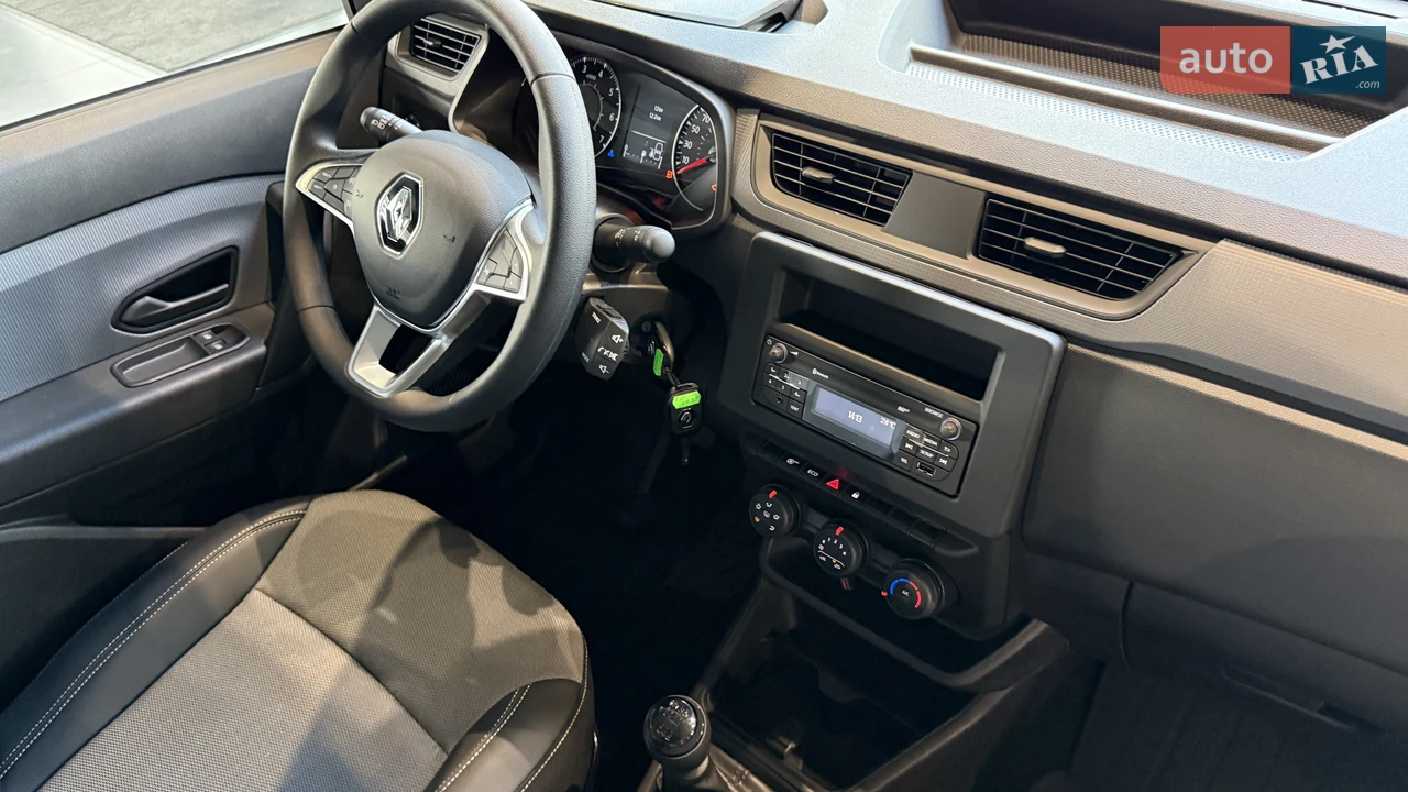 Renault-47