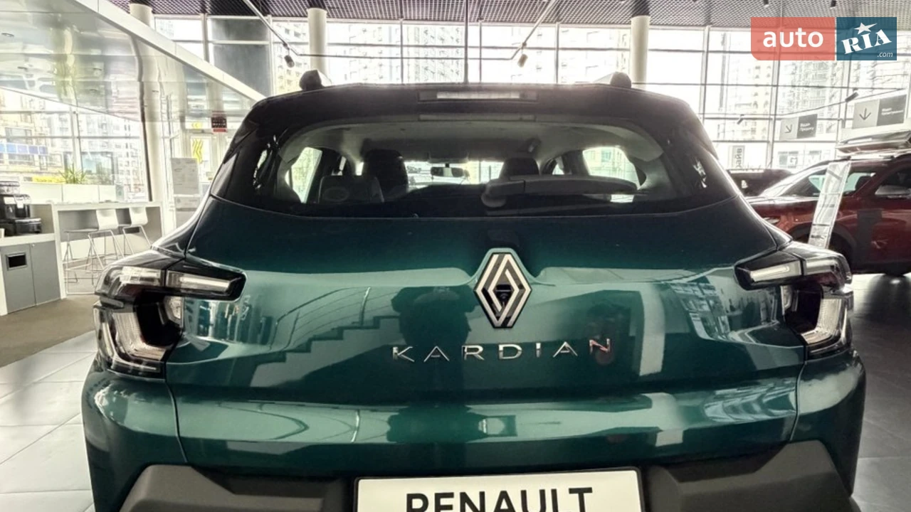 Renault-8
