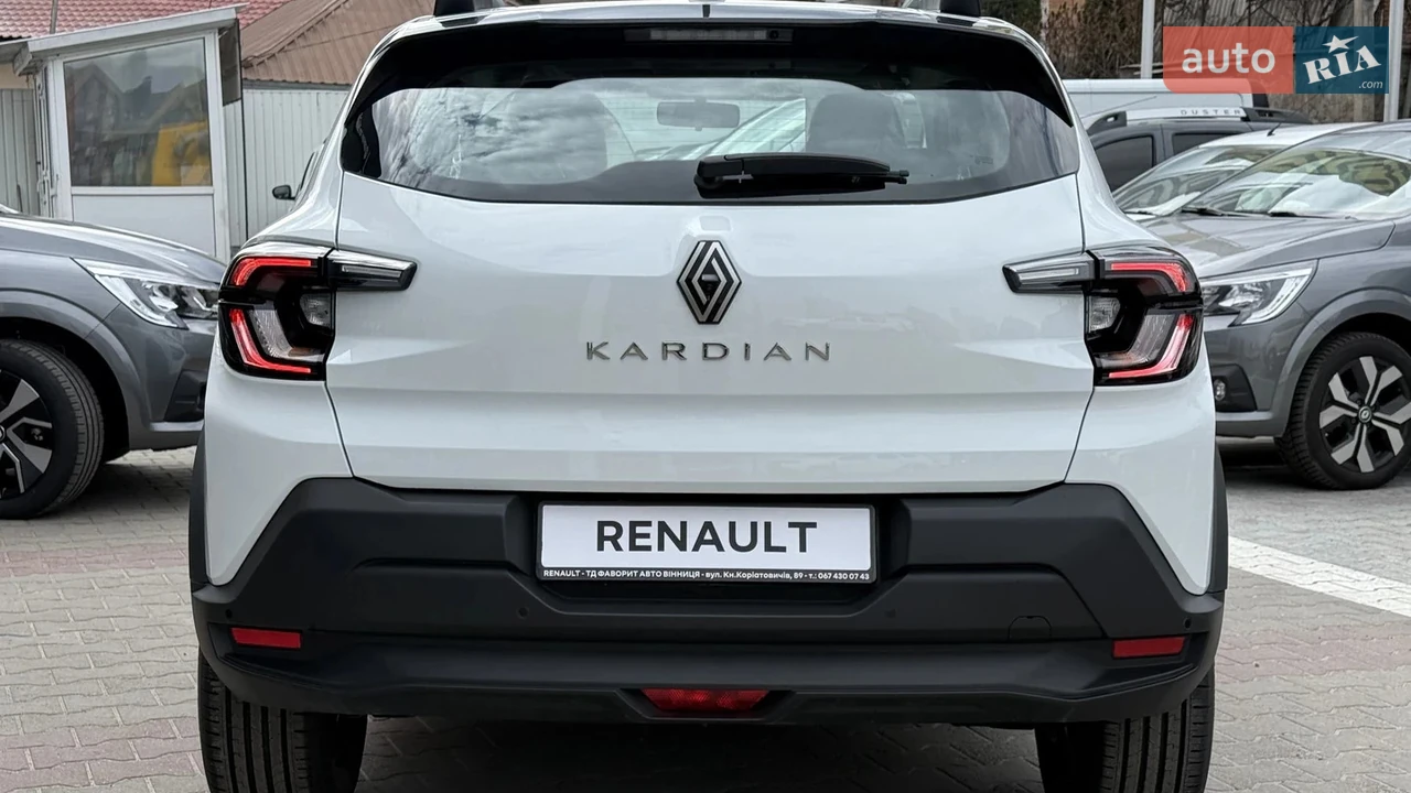 Renault-8
