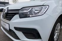 Renault Logan Life+