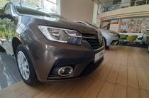 Renault Logan Life+