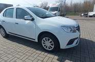 Renault Logan Life+