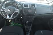 Renault Logan Life+