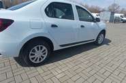 Renault Logan Life+