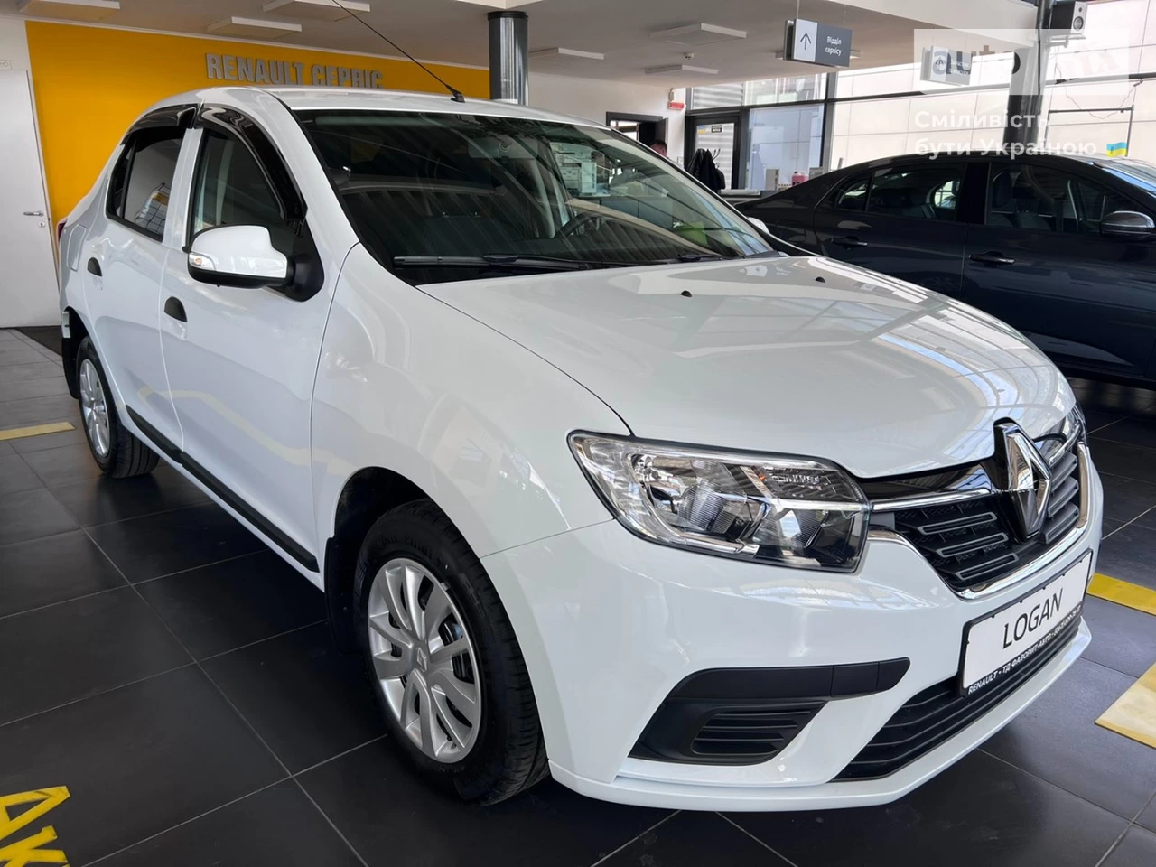 Renault Logan Life+