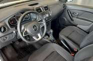 Renault Logan Life+