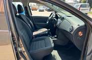 Renault Logan Life+