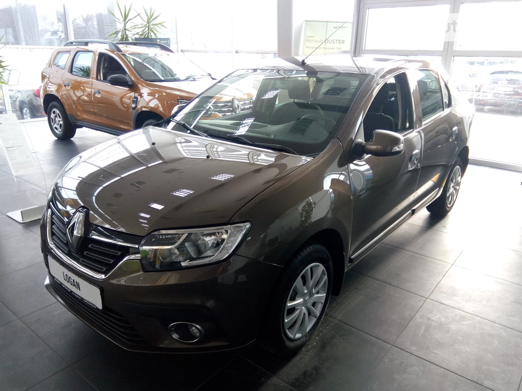 Renault Logan Life+