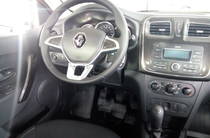 Renault Logan Life+