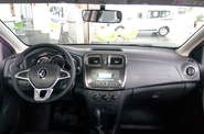 Renault Logan Life+