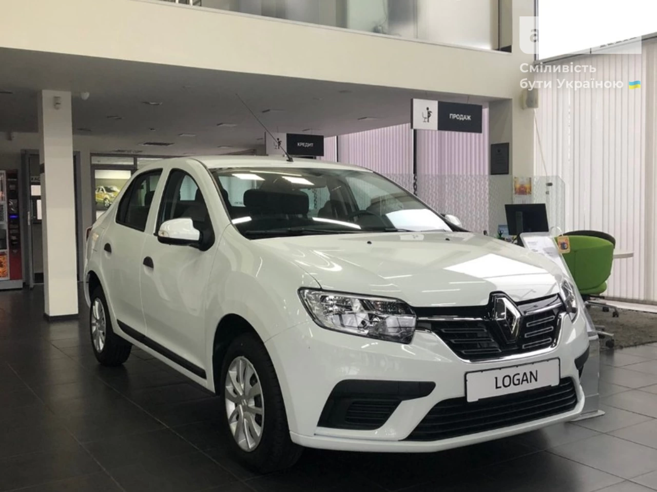 Renault Logan Life+