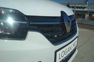 Renault Logan Life+