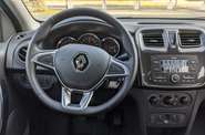 Renault Logan Life+