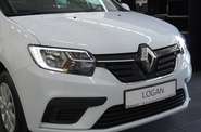 Renault Logan Life+