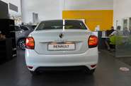 Renault Logan Life+