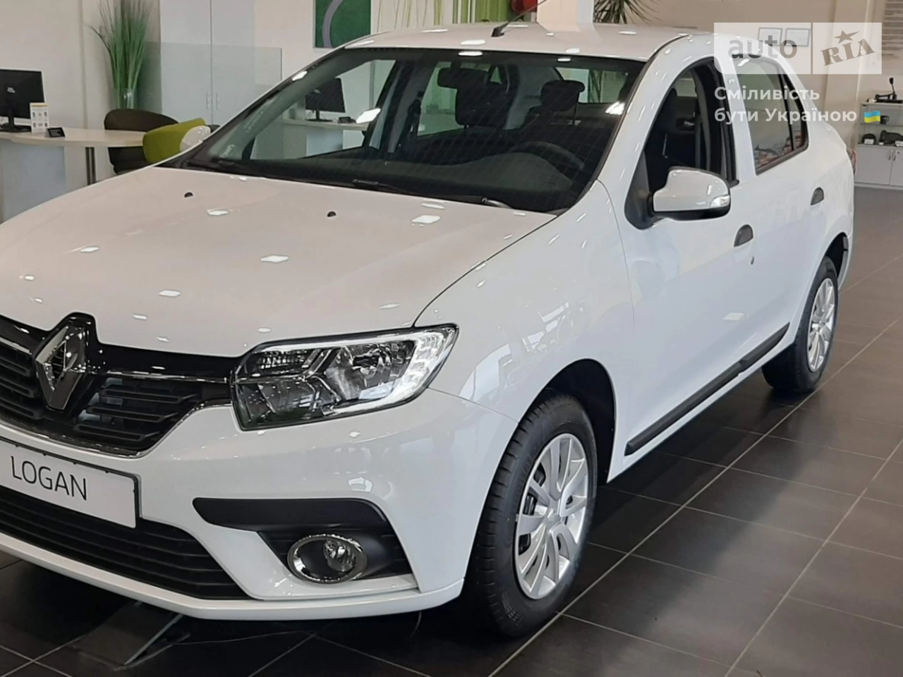 Renault Logan Life+