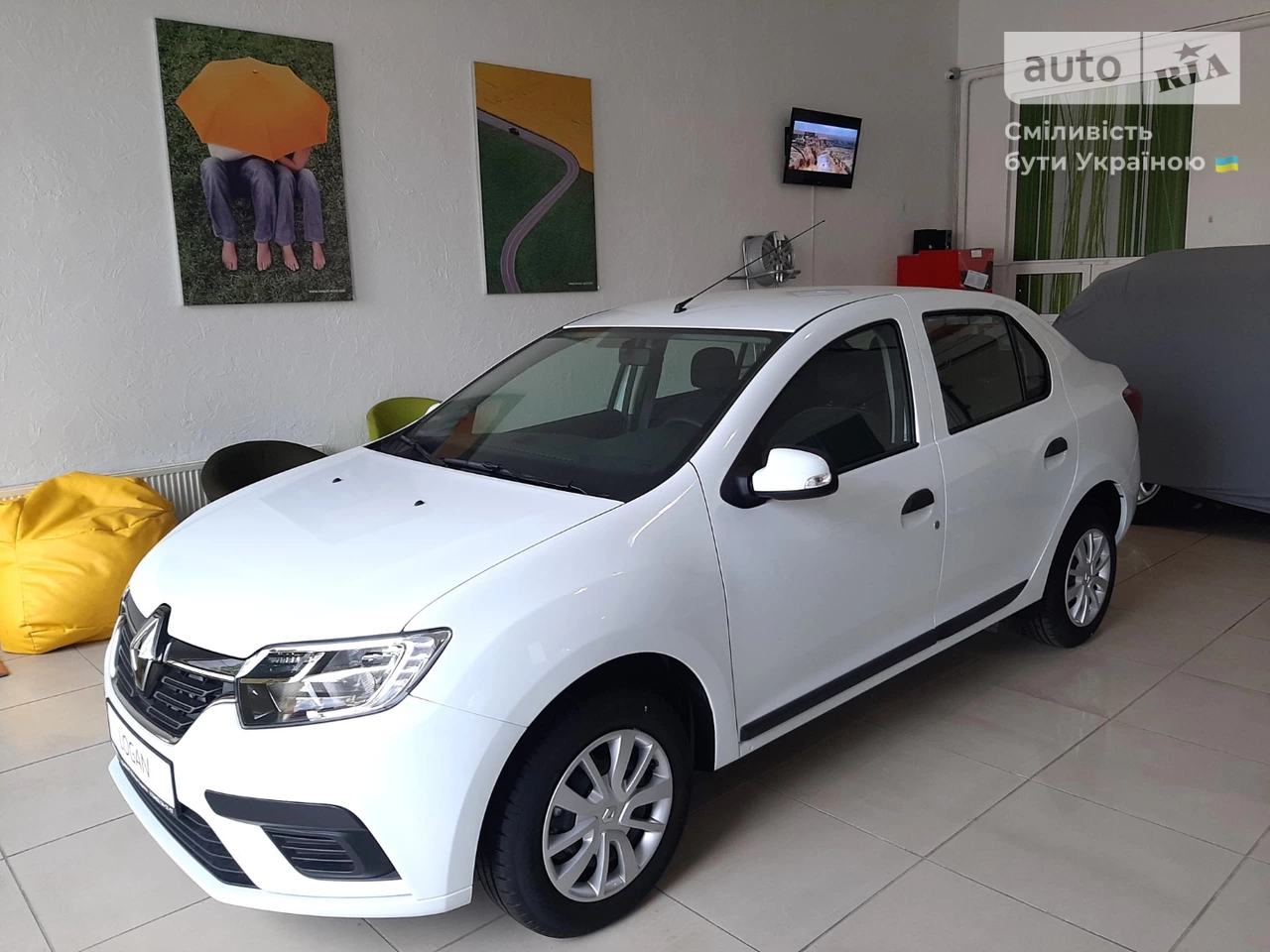 Renault Logan Life+