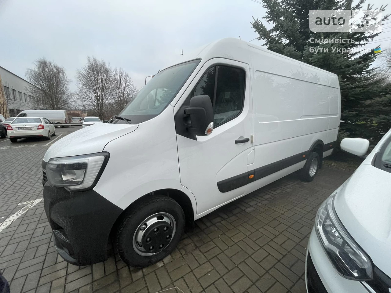 Renault Master Base