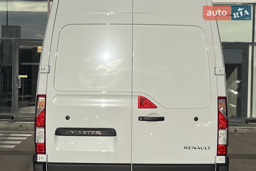 Renault Master - фото 6